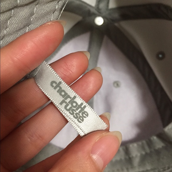 NWOT Charlotte Russe Gray Sliver Dad Hat One Size - Picture 6 of 7
